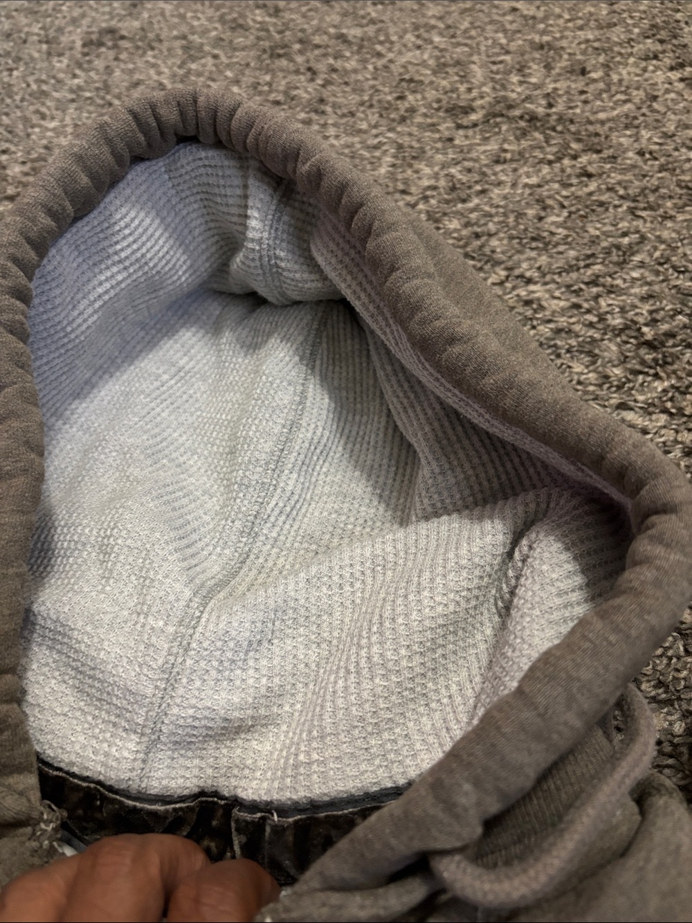 vintage gray-brown Abercrombie & Fitch pullover hoodie featuring a prominent emb - Picture 5 of 8